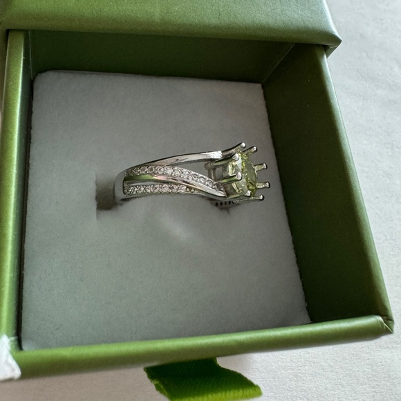 Born To Shine Ryze Party Matcha Ice CZ White Frost CZ Sterling Ring Size 7 - Picture 3 of 6